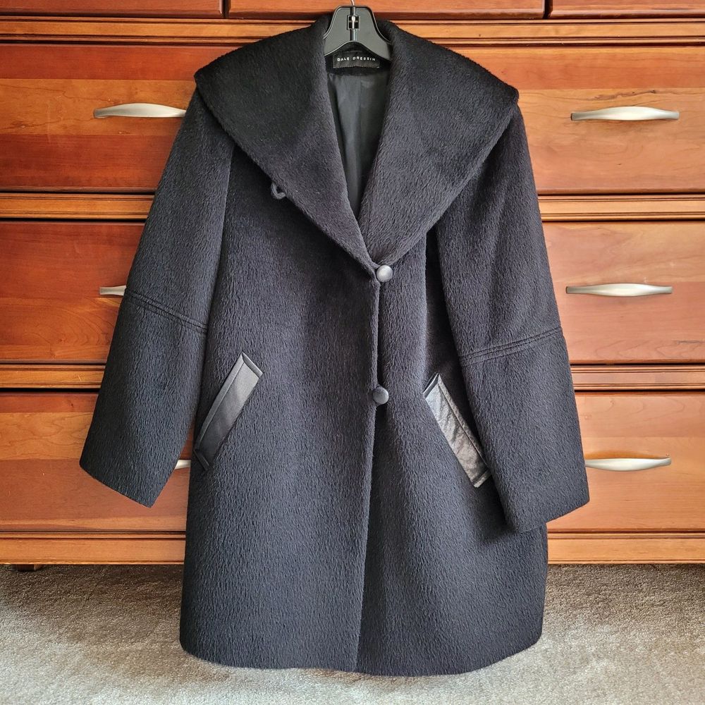 NWOT Dale Dressin Alpaca and Wool Coat (Size 6)